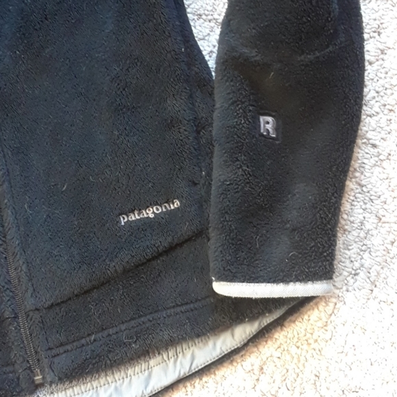 Patagonia polartec womens jacket, perfect for someone who’s always cold - Picture 2 of 7